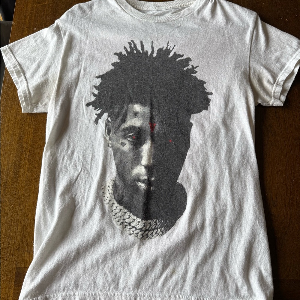 VLONE White and Black Short Sleeve Tee